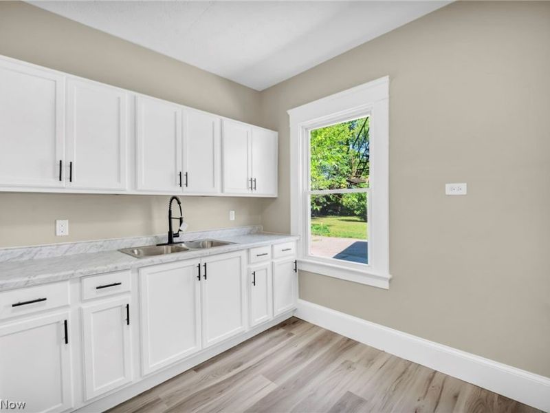 15517 Kipling Avenue, Cleveland, OH 44110 Photo 12