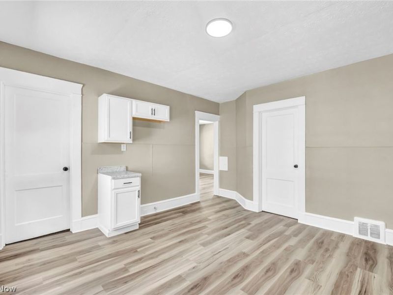 15517 Kipling Avenue, Cleveland, OH 44110 Photo 14