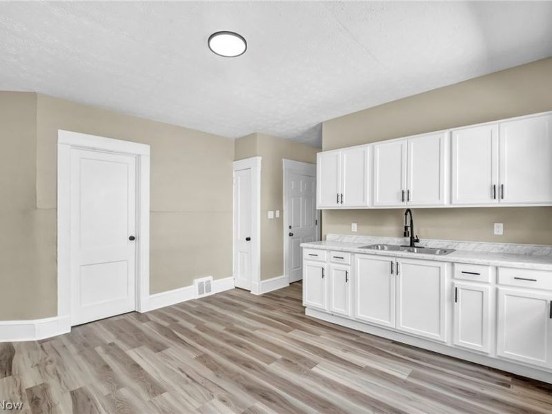 15517 Kipling Avenue, Cleveland, OH 44110 Photo 18