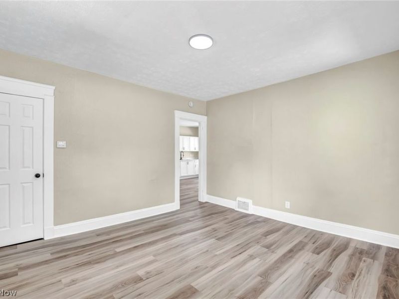 15517 Kipling Avenue, Cleveland, OH 44110 Photo 19