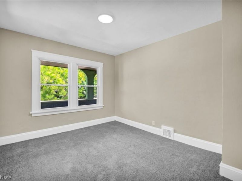 15517 Kipling Avenue, Cleveland, OH 44110 Photo 29