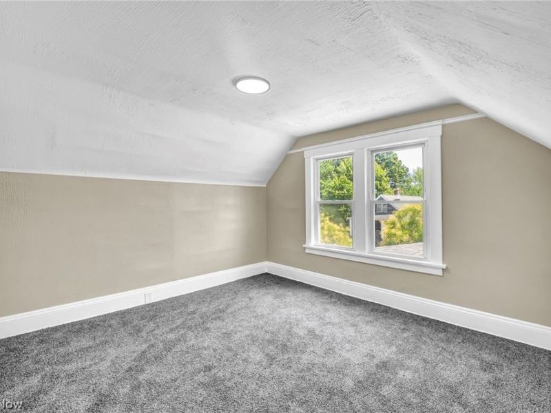 15517 Kipling Avenue, Cleveland, OH 44110 Photo 40