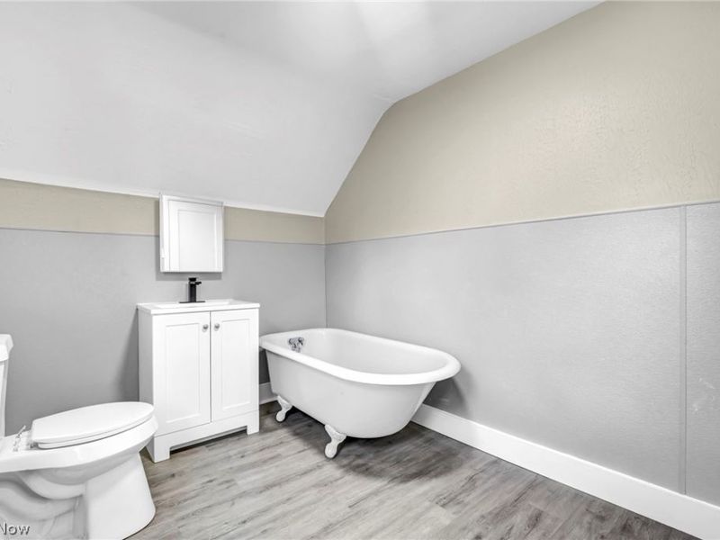 15517 Kipling Avenue, Cleveland, OH 44110 Photo 45