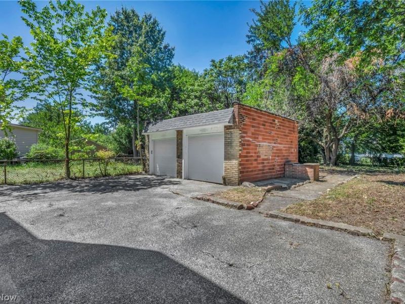 15517 Kipling Avenue, Cleveland, OH 44110 Photo 50