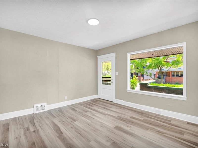 15517 Kipling Avenue, Cleveland, OH 44110 Photo 8