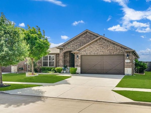 1528 Grassy Knoll Trail, Little Elm, TX 76227