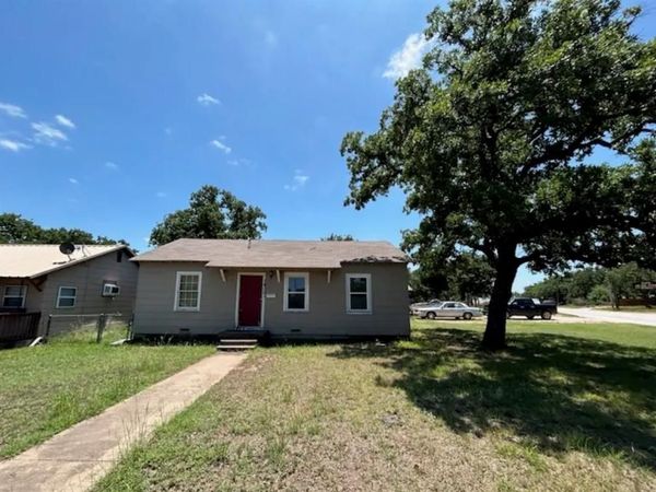 1409 W 13th Street, Cisco, TX 76437