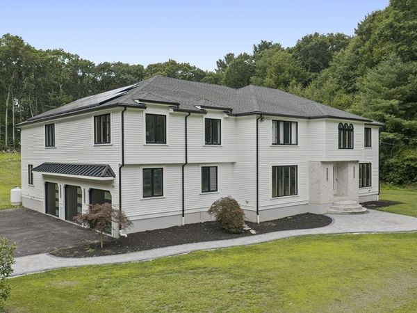 23 Ben's Way, Hopedale, MA 01747
