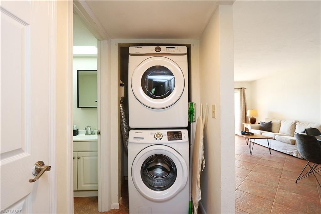 1004 Manatee Rd , Unit H202, Naples, FL 34114 Photo