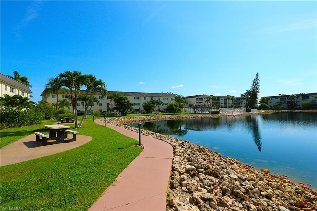 1004 Manatee Rd , Unit H202, Naples, FL 34114 Photo