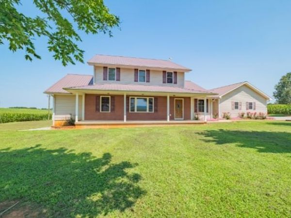 12300 David Crockett Pkwy W, Belvidere, TN 37306