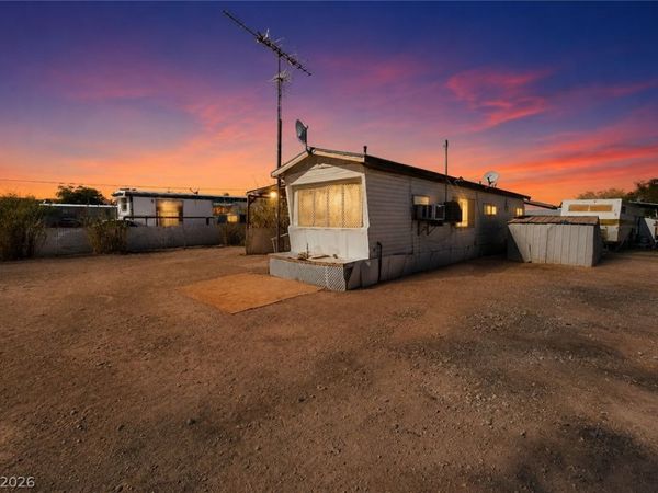 370 McDonald Avenue , Overton, NV 89040