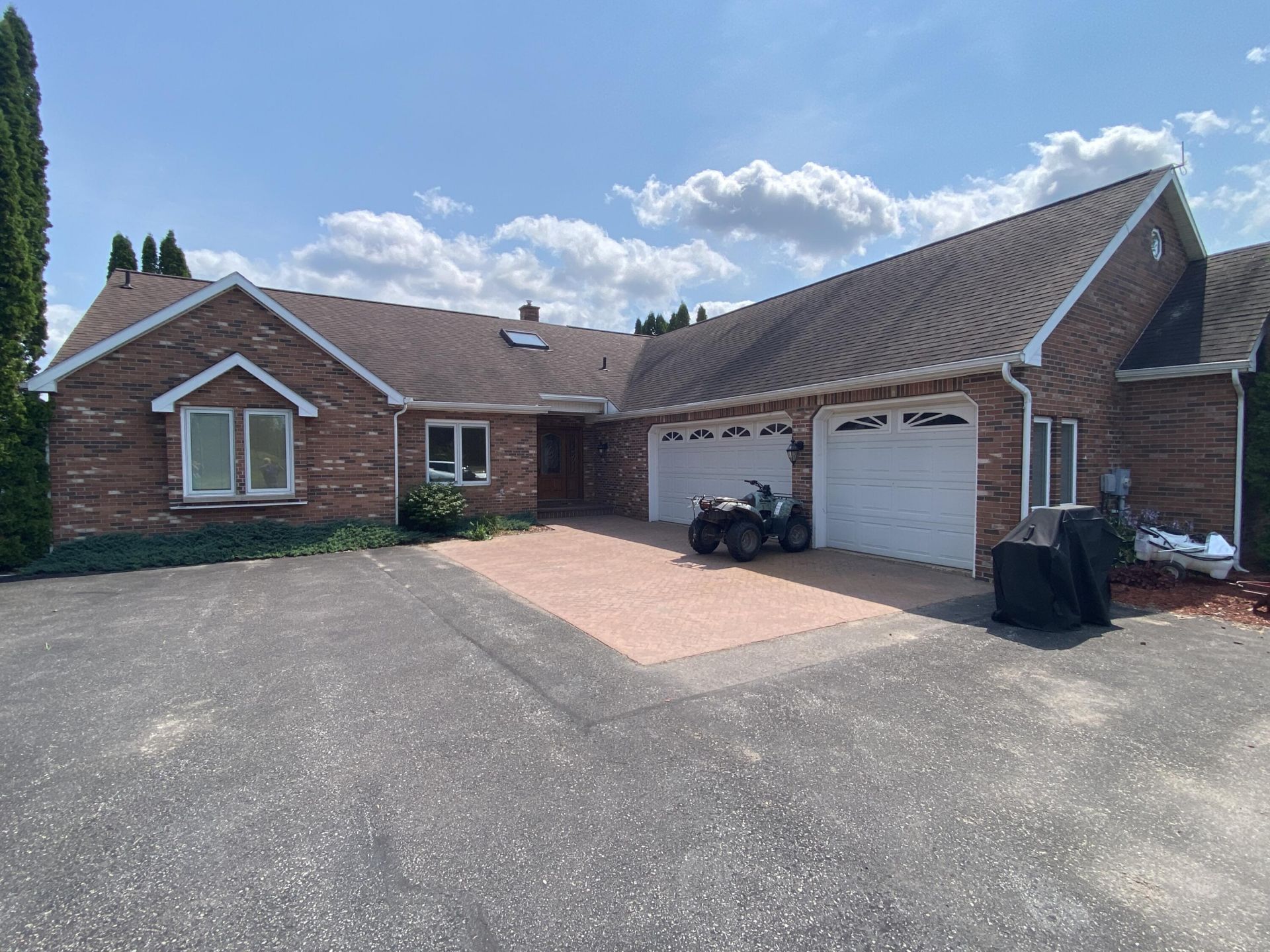 4441 S Nicolet Rd, Sault Sainte Marie, MI 49783 Main Photo