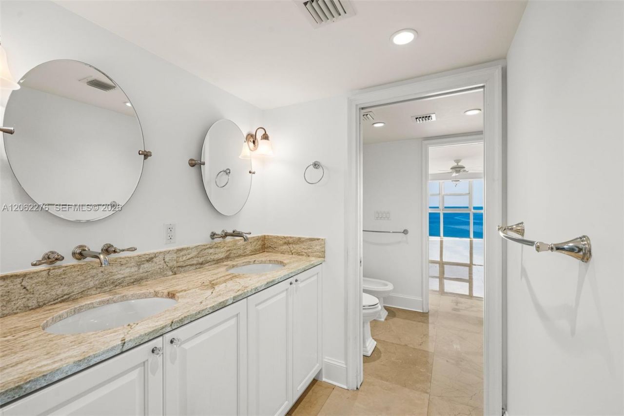 600 Grapetree Dr, Unit 11DN, Key Biscayne, FL 33149 Photo