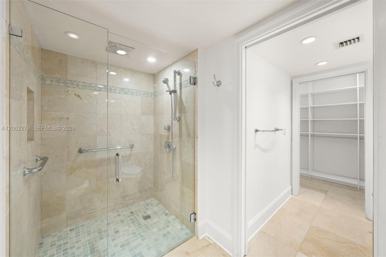 600 Grapetree Dr, Unit 11DN, Key Biscayne, FL 33149 Photo