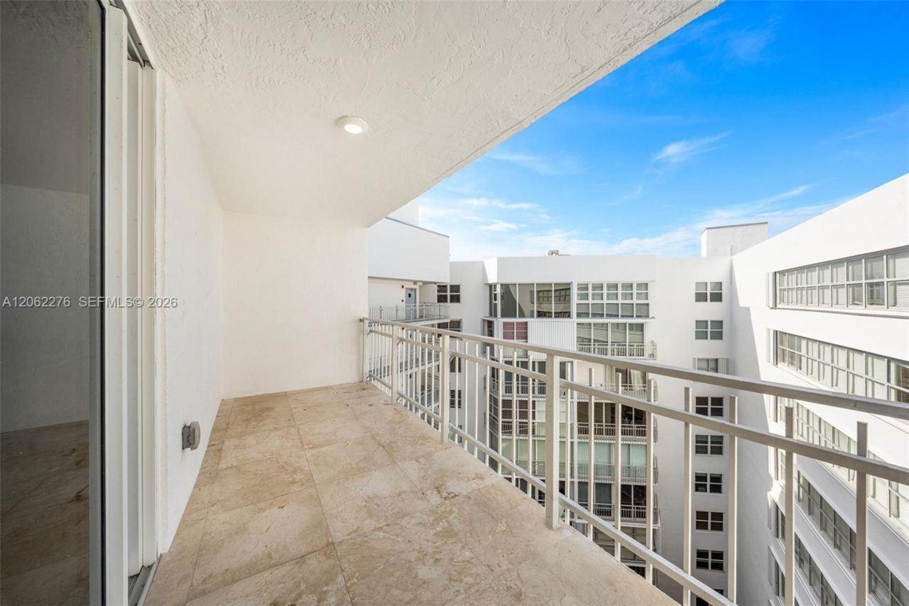 600 Grapetree Dr, Unit 11DN, Key Biscayne, FL 33149 Photo