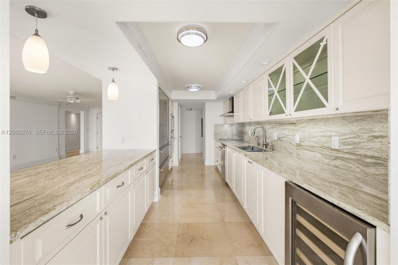 600 Grapetree Dr, Unit 11DN, Key Biscayne, FL 33149 Photo