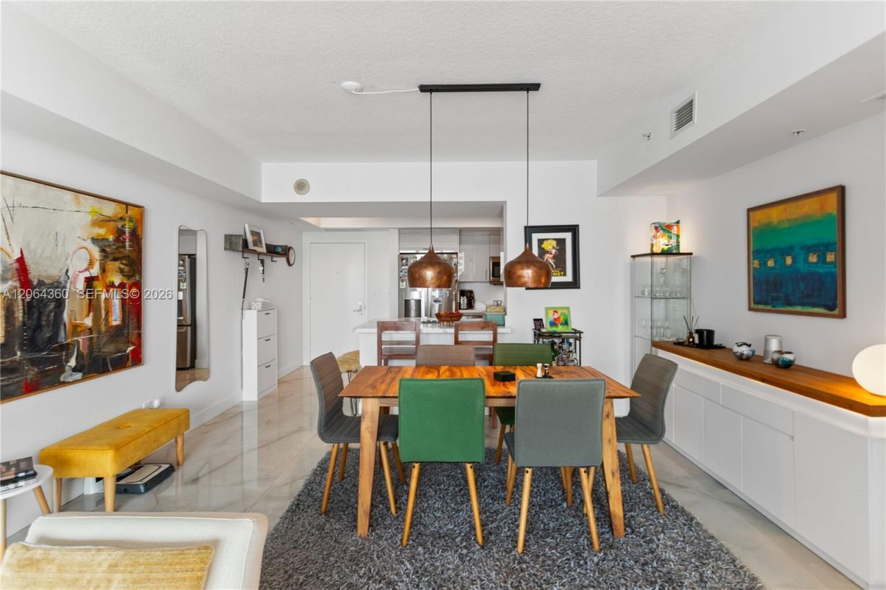 325 S Biscayne Blvd , Unit 3421, Miami, FL 33131 Photo