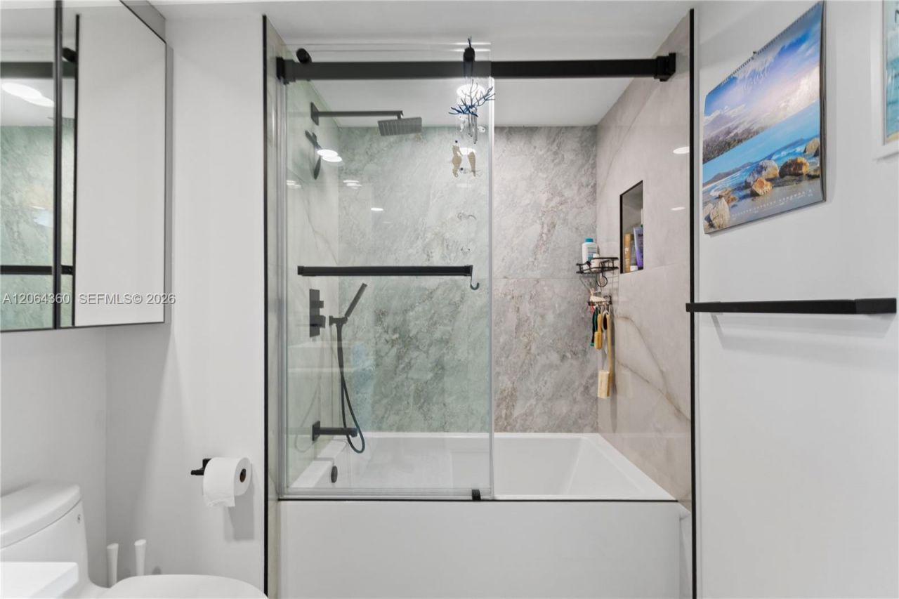 325 S Biscayne Blvd , Unit 3421, Miami, FL 33131 Photo