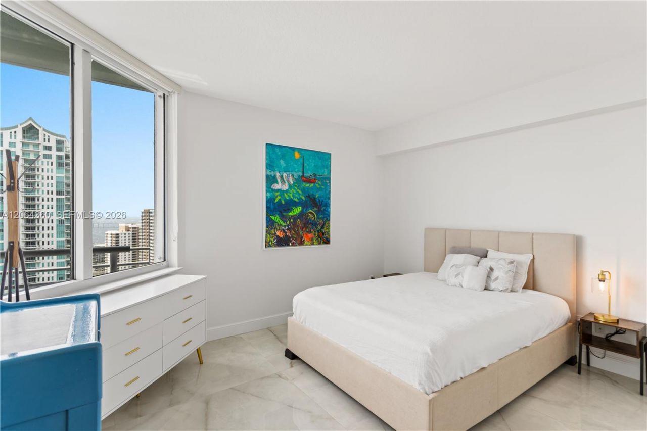 325 S Biscayne Blvd , Unit 3421, Miami, FL 33131 Photo