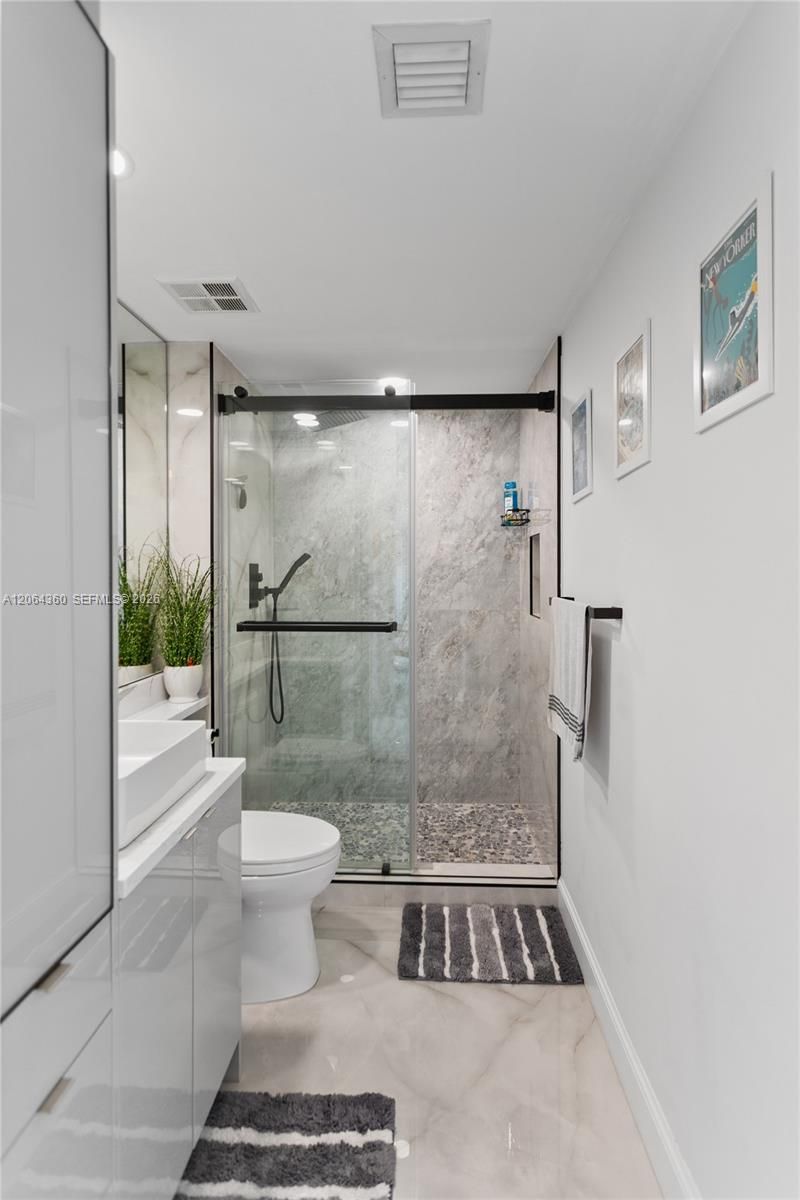 325 S Biscayne Blvd , Unit 3421, Miami, FL 33131 Photo