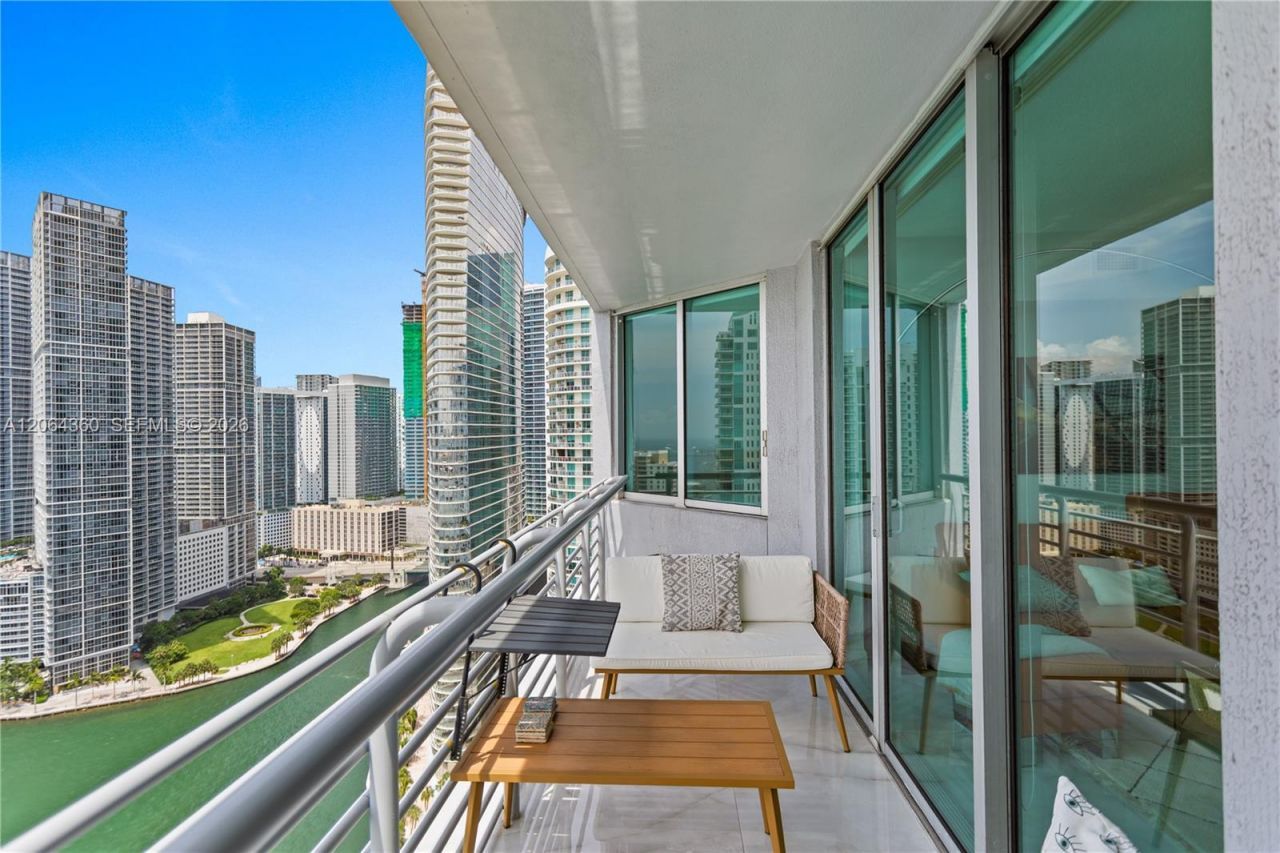 325 S Biscayne Blvd , Unit 3421, Miami, FL 33131 Photo
