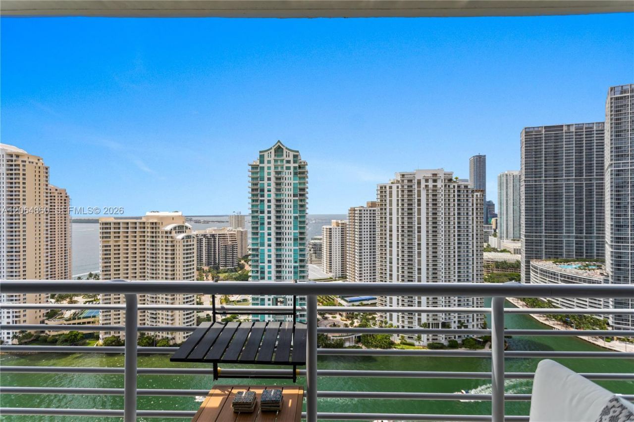 325 S Biscayne Blvd , Unit 3421, Miami, FL 33131 Photo