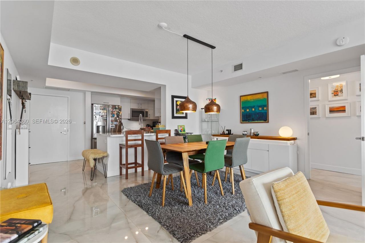 325 S Biscayne Blvd , Unit 3421, Miami, FL 33131 Photo
