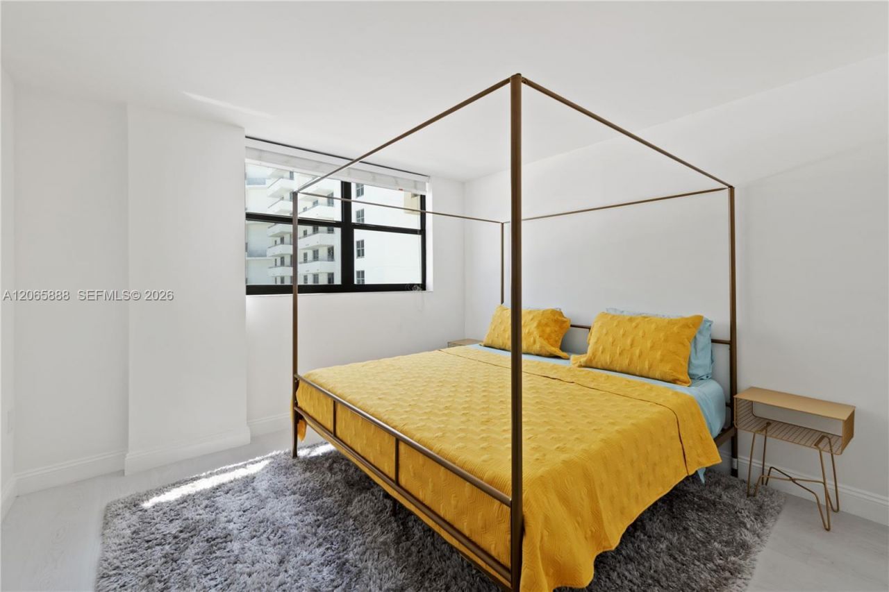 1621 Collins Ave , Unit 908, Miami Beach, FL 33139 Photo