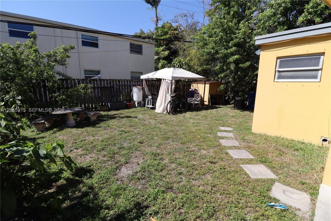 1341 NE 5th Ter, Unit 3, Fort Lauderdale, FL 33304 Photo