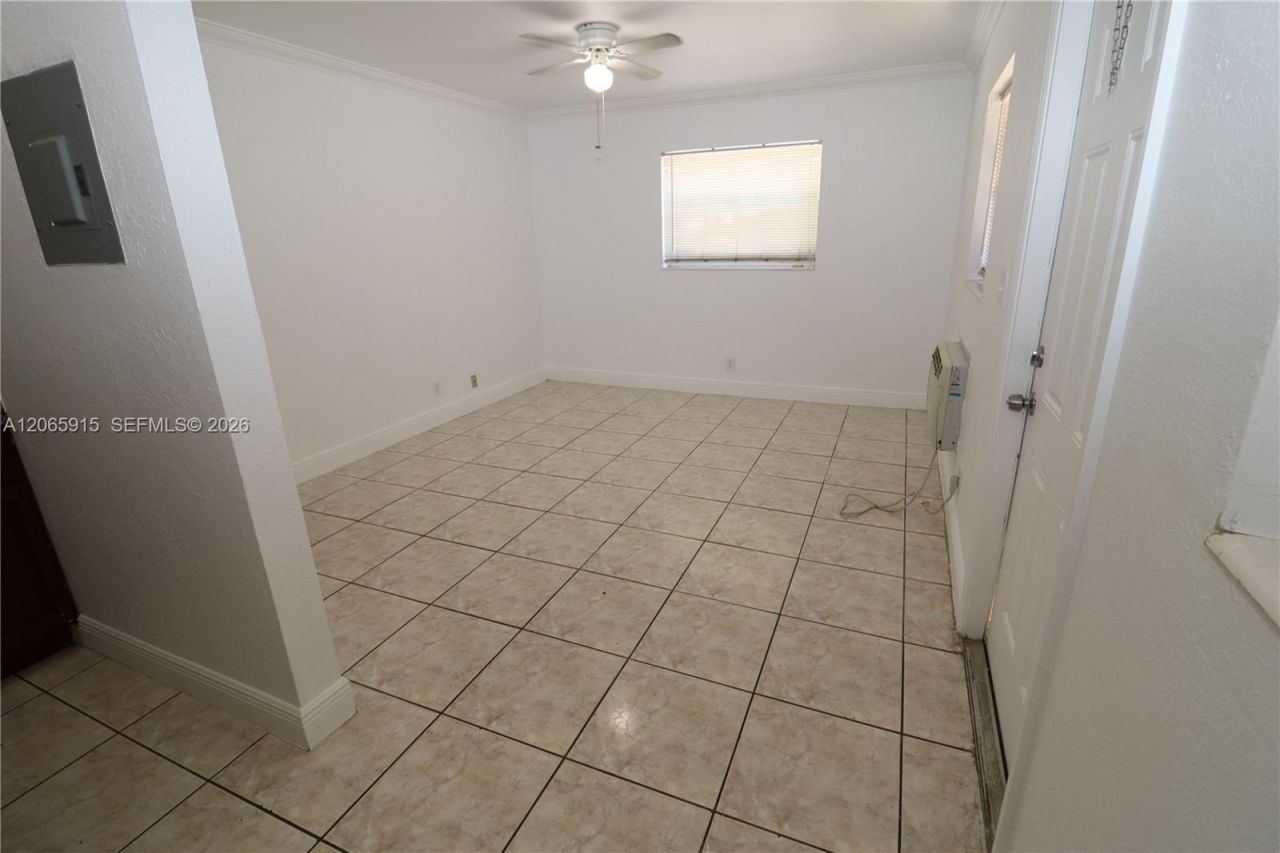 1341 NE 5th Ter, Unit 3, Fort Lauderdale, FL 33304 Photo