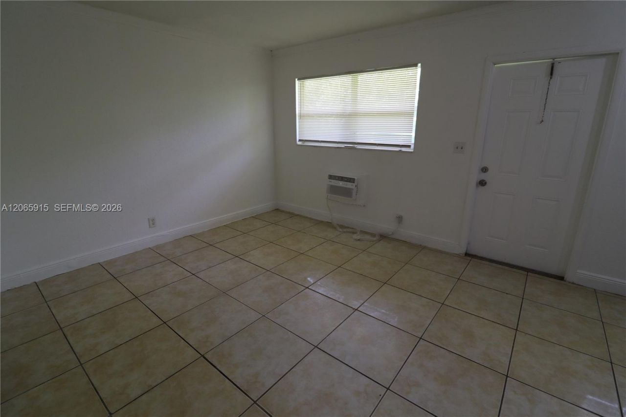 1341 NE 5th Ter, Unit 3, Fort Lauderdale, FL 33304 Photo