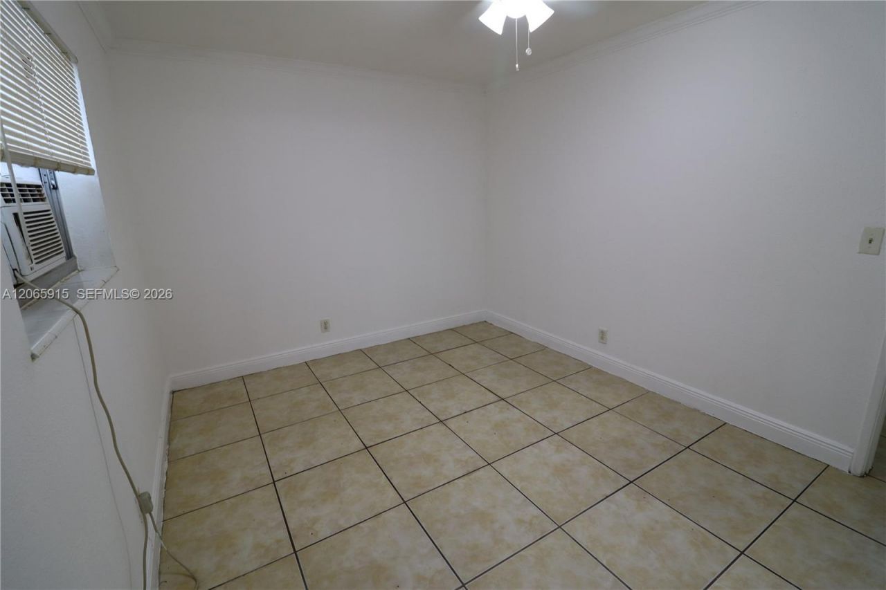 1341 NE 5th Ter, Unit 3, Fort Lauderdale, FL 33304 Photo
