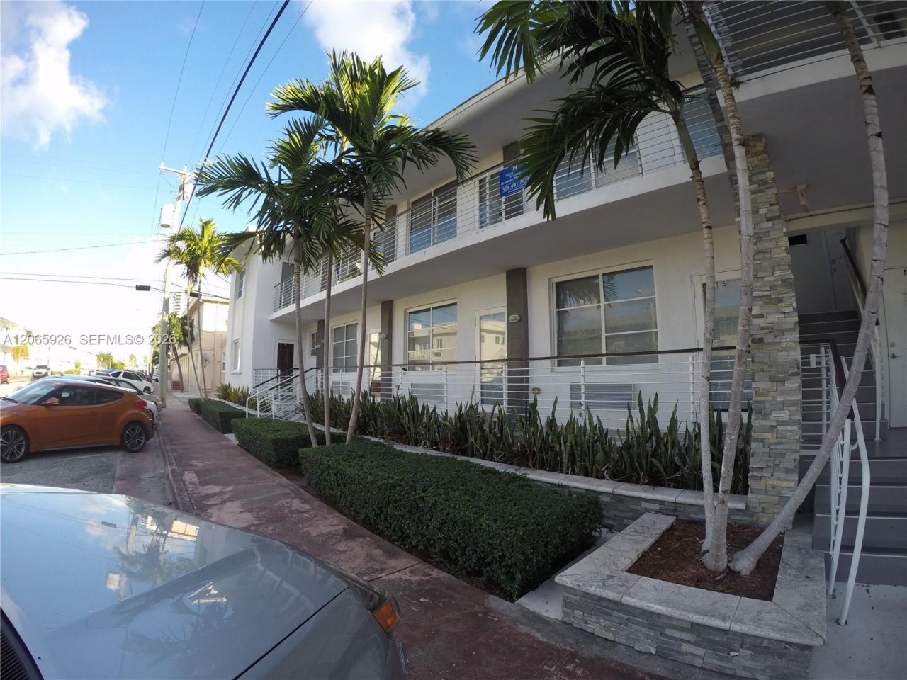 540 74th St, Unit 15, Miami Beach, FL 33141 Photo