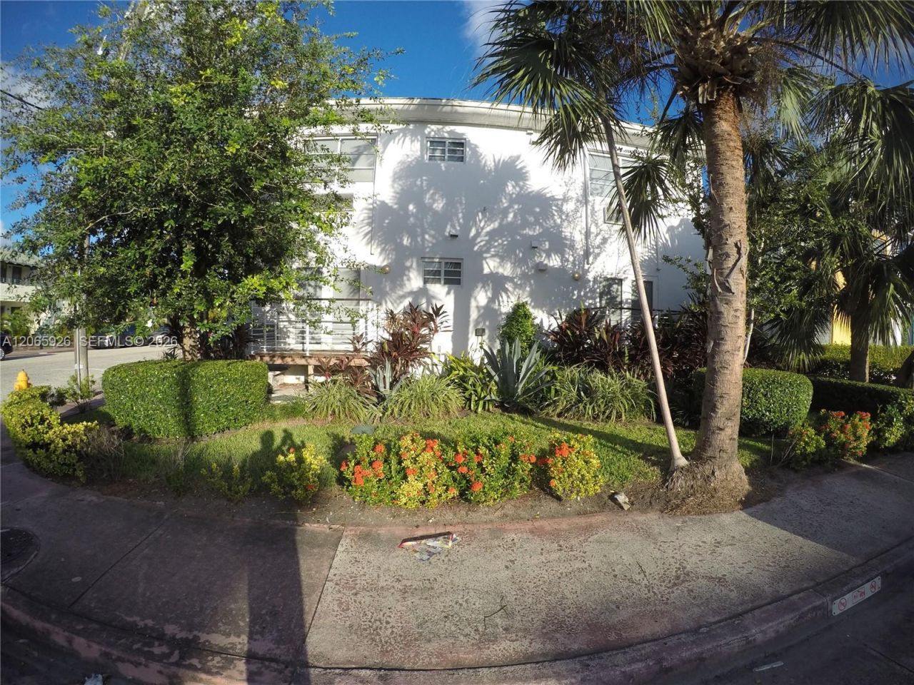540 74th St, Unit 15, Miami Beach, FL 33141 Photo