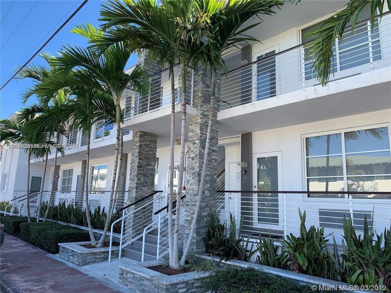 540 74th St, Unit 15, Miami Beach, FL 33141 Photo