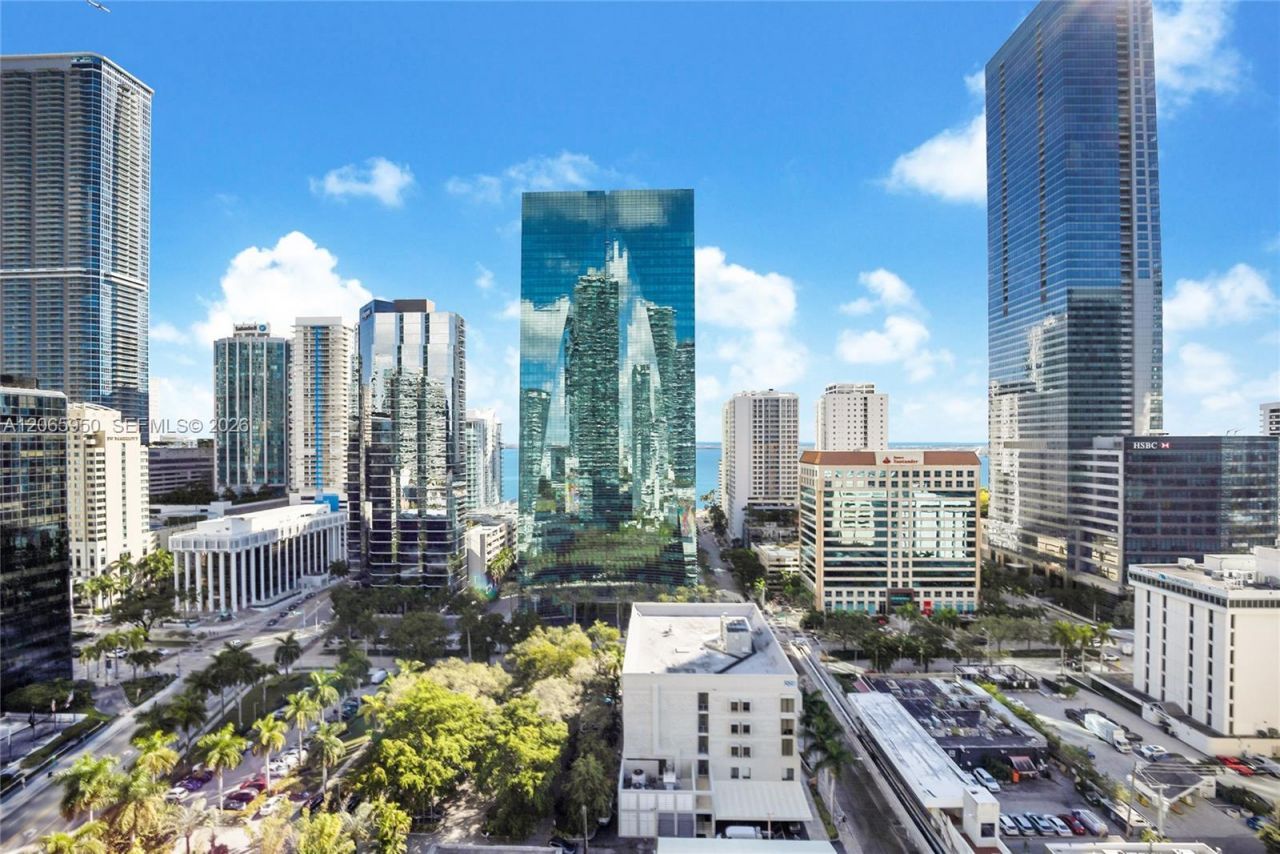1300 S Miami Ave , Unit 1705, Miami, FL 33130 Photo