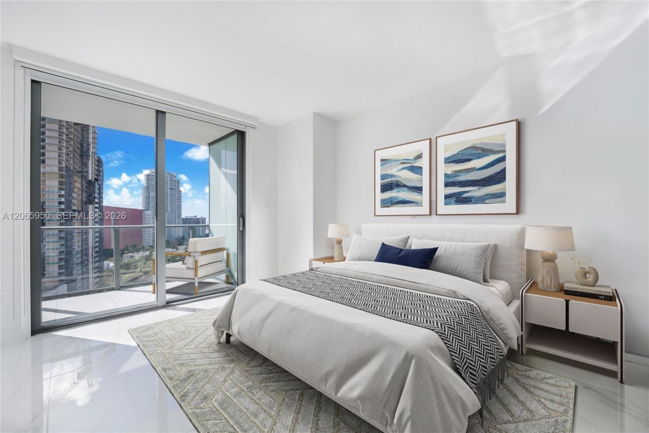 1300 S Miami Ave , Unit 1705, Miami, FL 33130 Photo