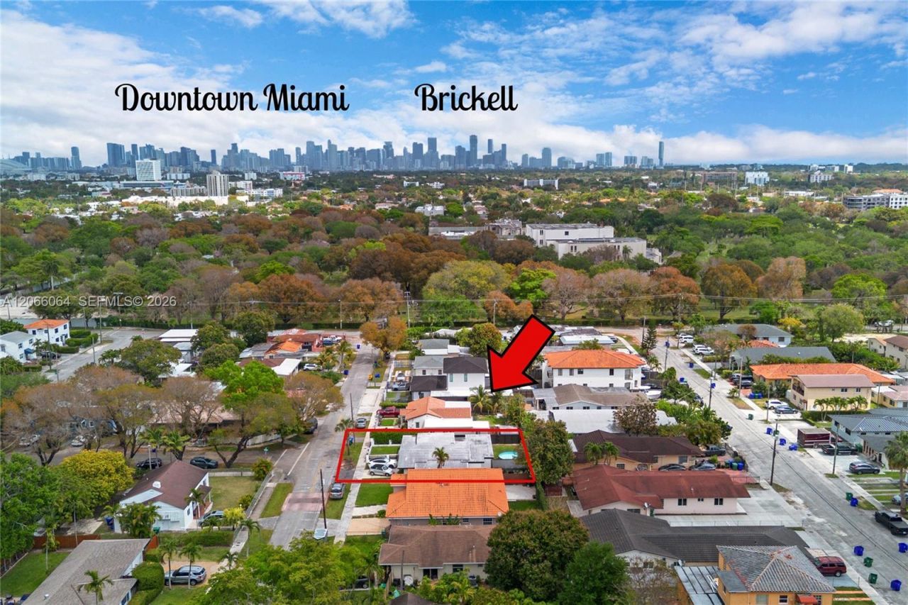 3500 SW 13th St , Miami, FL 33145 Photo