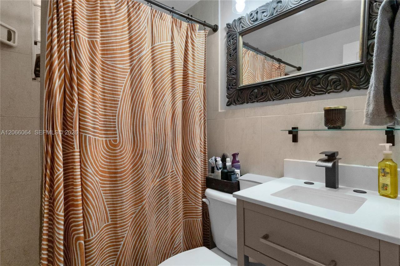 3500 SW 13th St , Miami, FL 33145 Photo