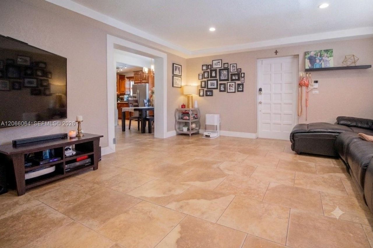 3500 SW 13th St , Miami, FL 33145 Photo