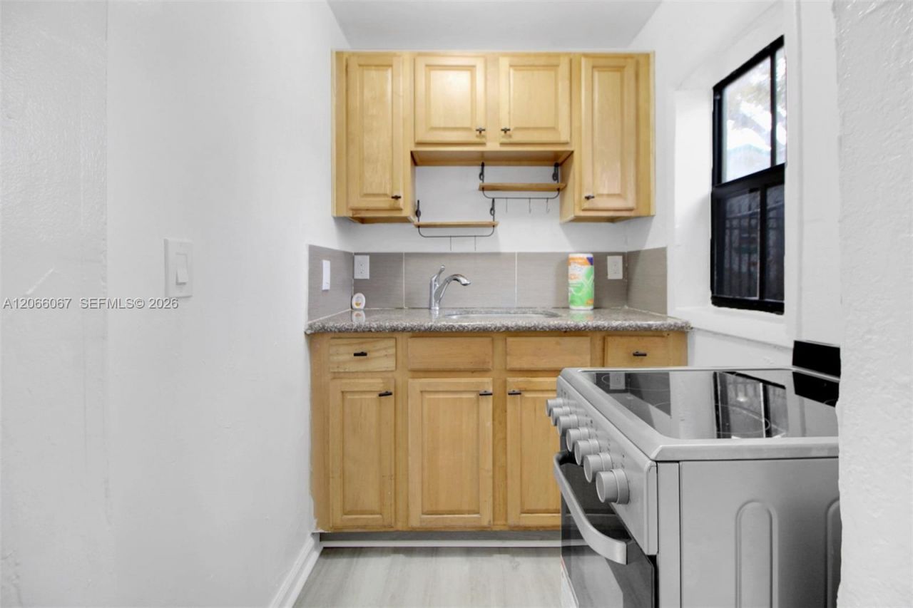 7770 NW 9th Ave , Miami, FL 33150 Photo