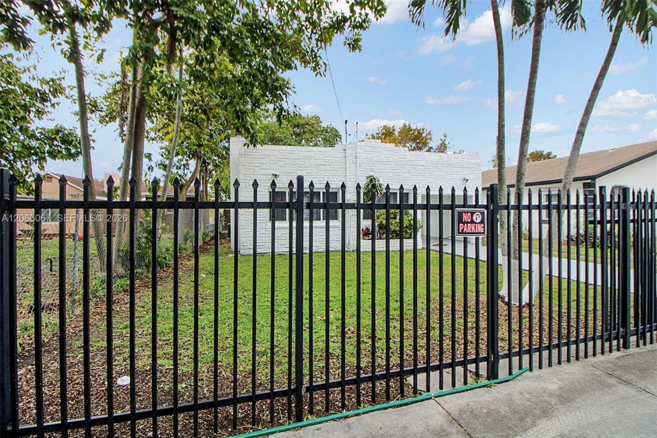 7770 NW 9th Ave , Miami, FL 33150 Photo
