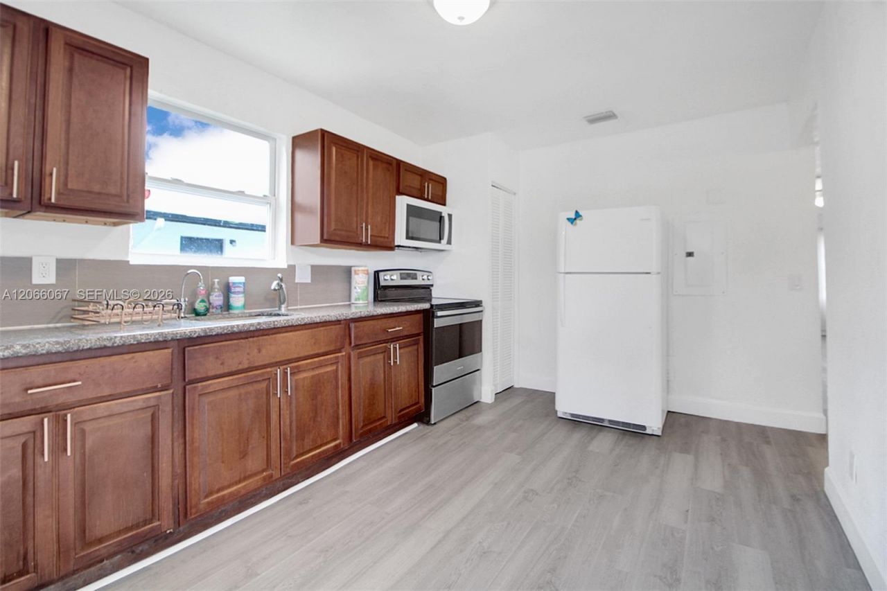 7770 NW 9th Ave , Miami, FL 33150 Photo