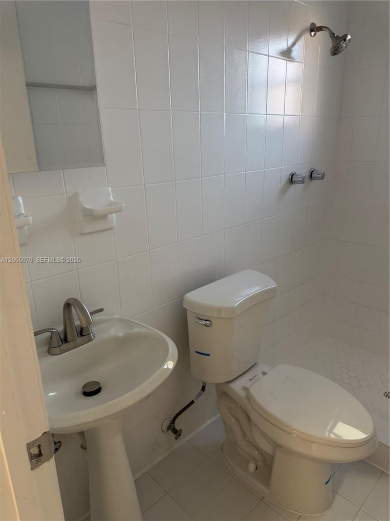 1765 SW 21st St , Unit 2, Miami, FL 33145 Photo