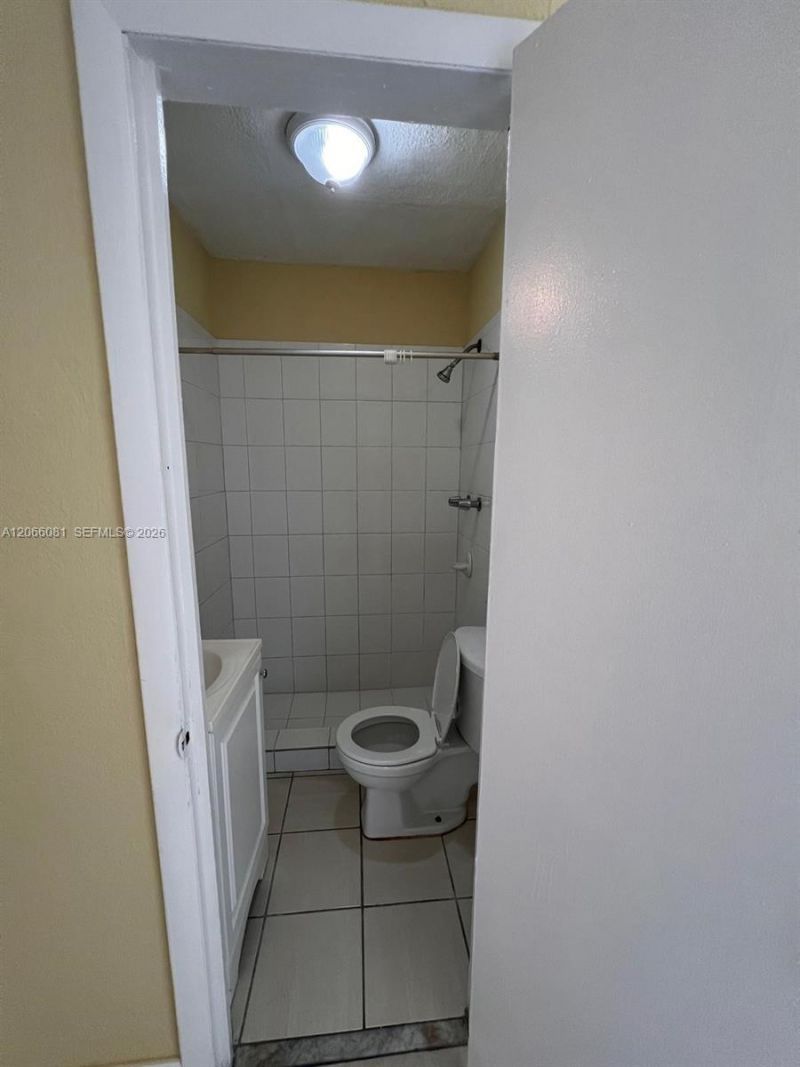 1625 NW 35th St, Unit A7, Miami, FL 33142 Photo
