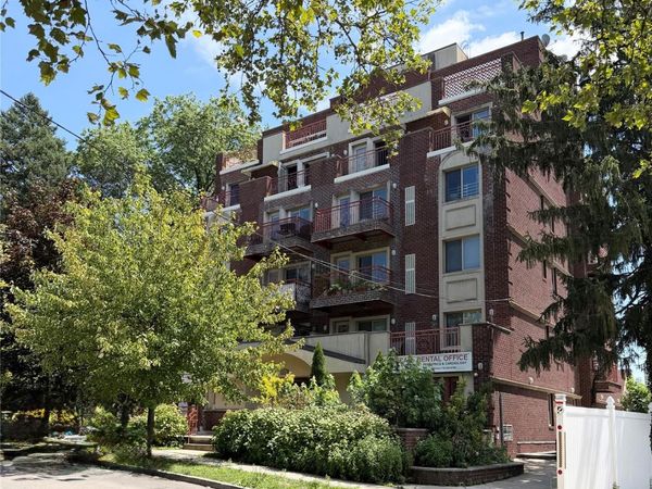 170-12 Highland Avenue, Unit 304, Jamaica Estates, NY 11432