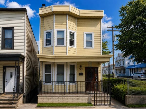 726 E 239th Street , Bronx, NY 10466