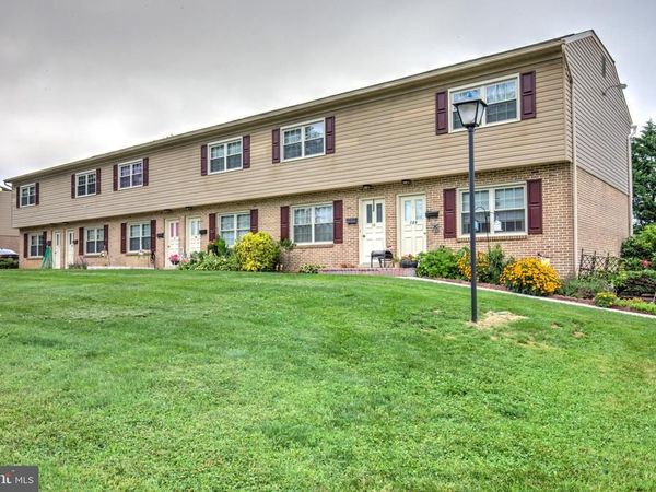 2-10 MEADOW VIEW DRIVE, LEOLA, PA 17540