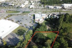 1327 Half Moon Ct. photo 4